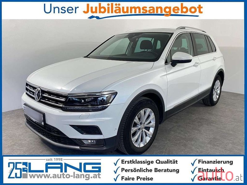 2019' Volkswagen Tiguan photo #1