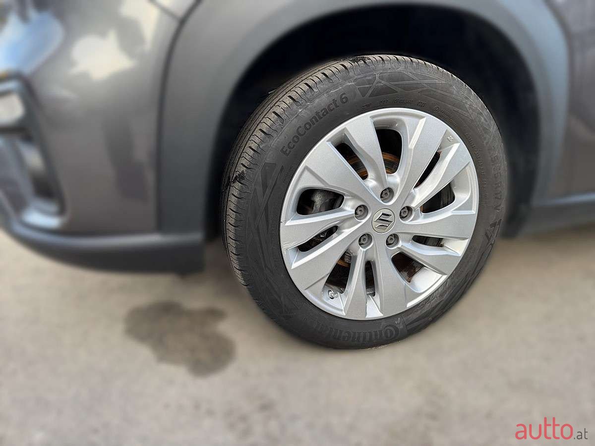 2023' Suzuki S-Cross photo #4