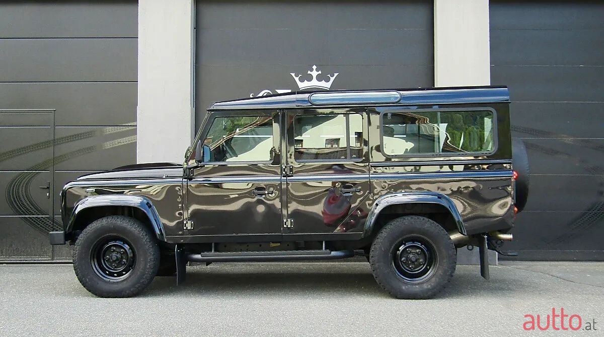 2010' Land Rover Defender photo #1