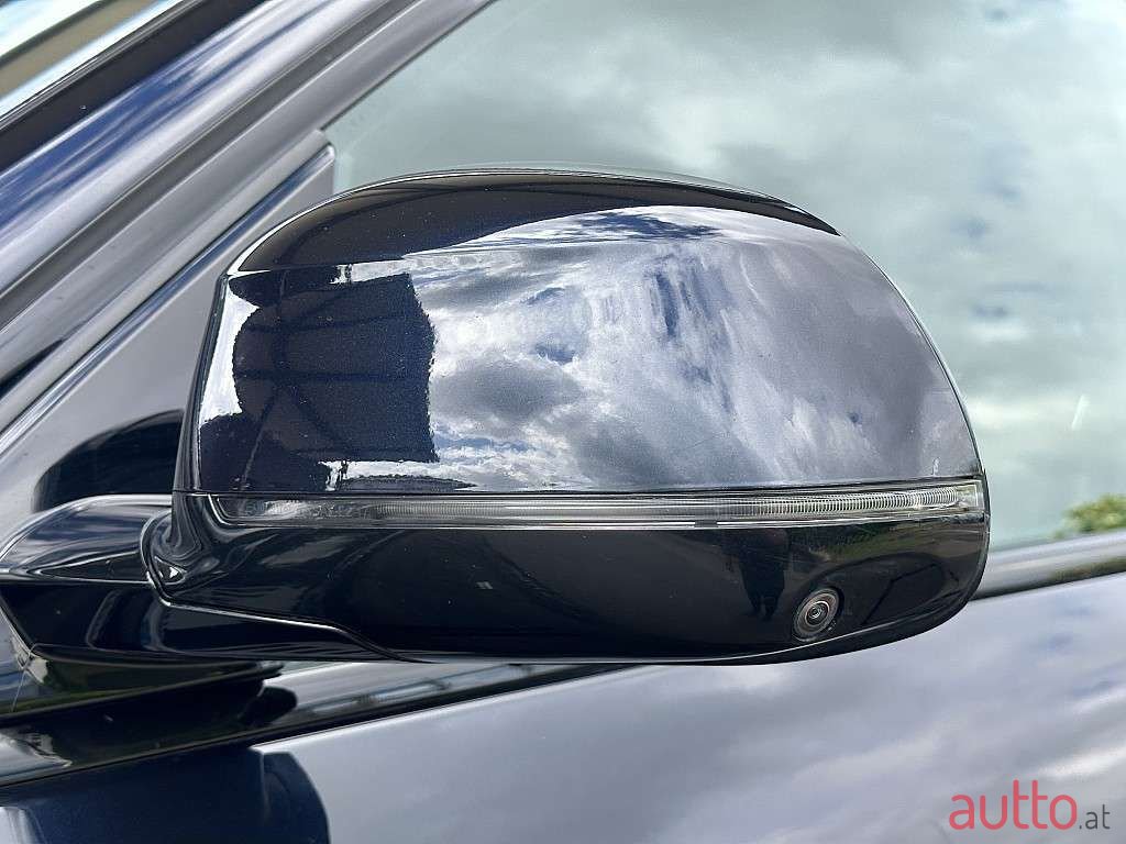 2021' BMW X5 photo #5