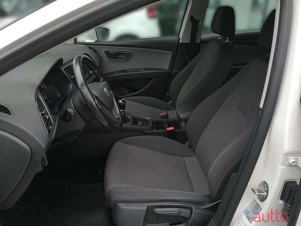 2017' SEAT Leon photo #5