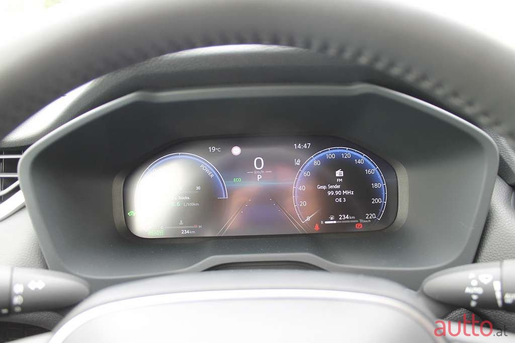 2024' Toyota RAV4 photo #2