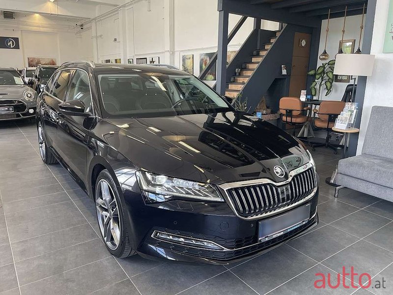 2020' Skoda Superb photo #1