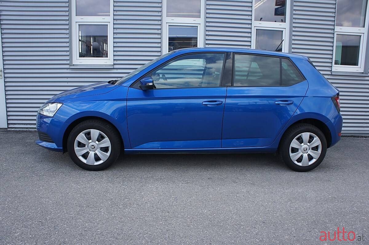 2020' Skoda Fabia photo #2