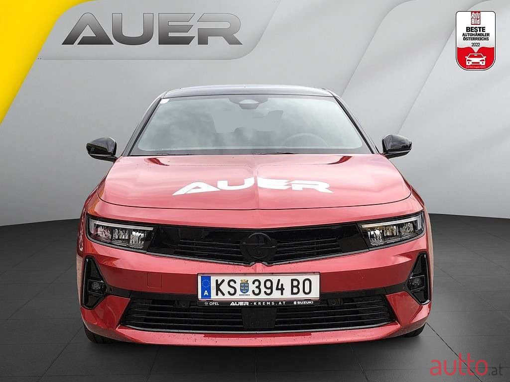 2022' Opel Astra photo #1