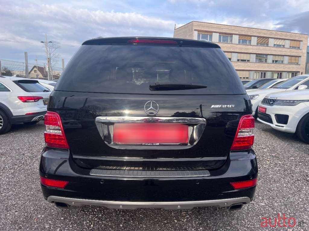 2009' Mercedes-Benz M-Klasse photo #5