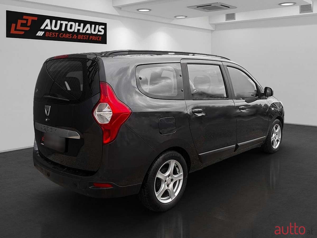 2016' Dacia Lodgy photo #6