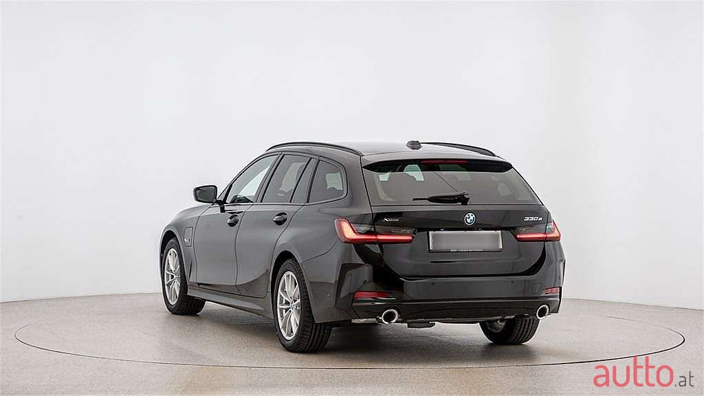 2022' BMW 3Er-Reihe photo #4