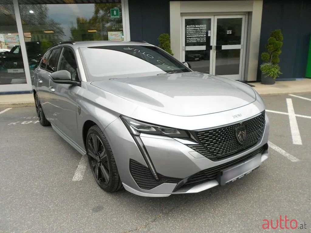 2023' Peugeot 308 photo #1