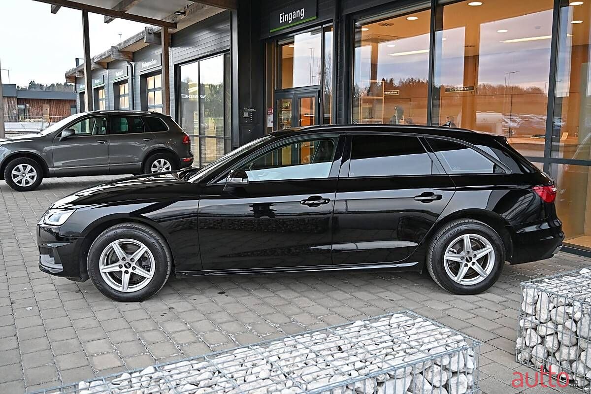 2022' Audi A4 photo #1