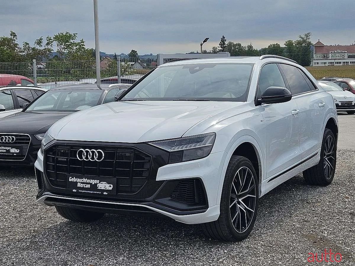 2019' Audi Q8 photo #1