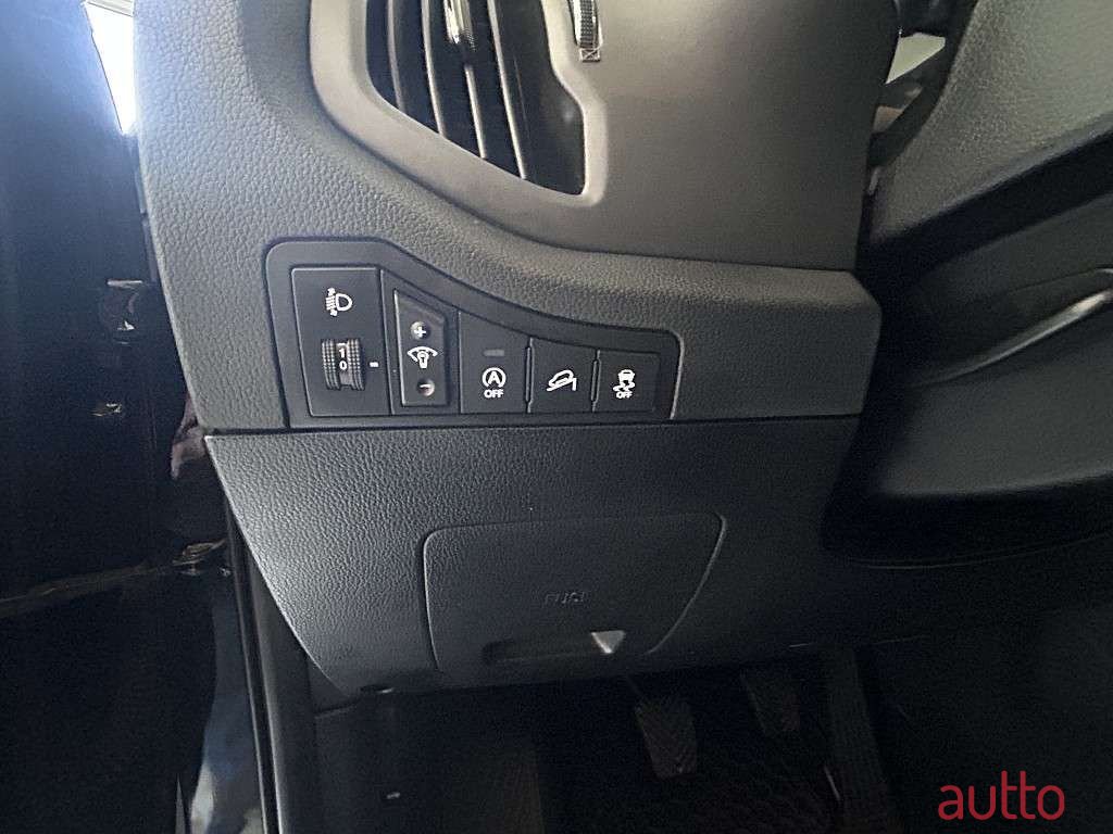 2012' Kia Sportage photo #5