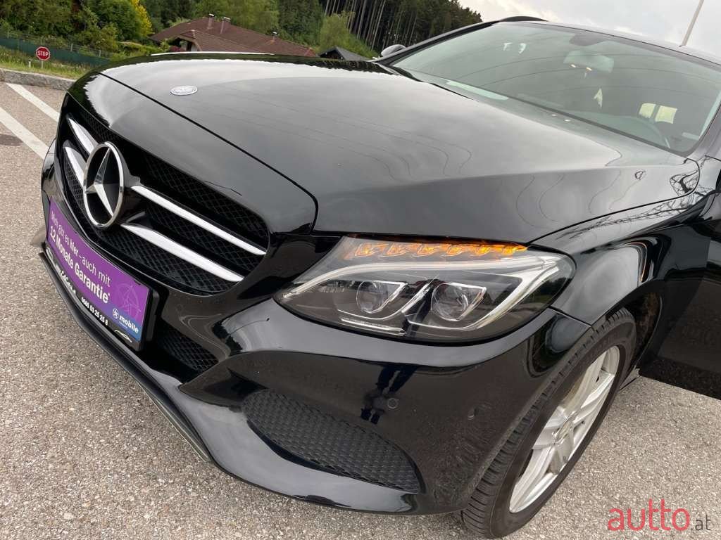 2015' Mercedes-Benz C-Klasse photo #2