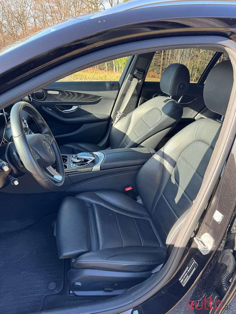 2018' Mercedes-Benz C-Klasse photo #1
