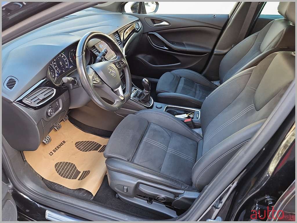 2019' Opel Astra photo #3