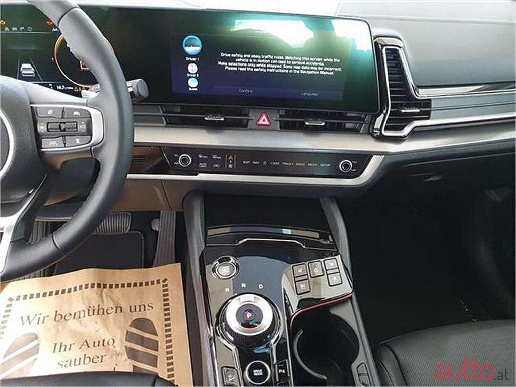 2022' Kia Sportage photo #4