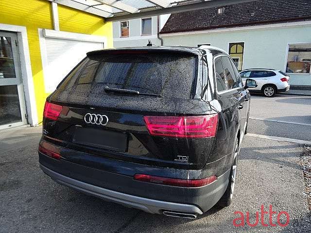 2016' Audi Q7 photo #5