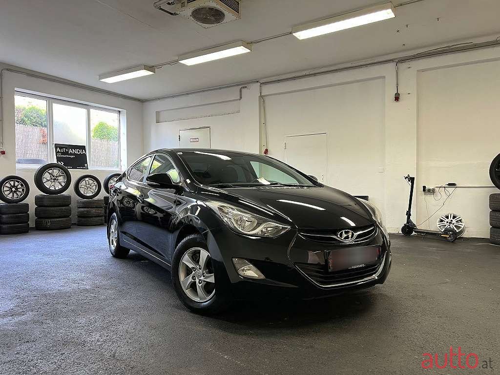 2012' Hyundai Elantra photo #1