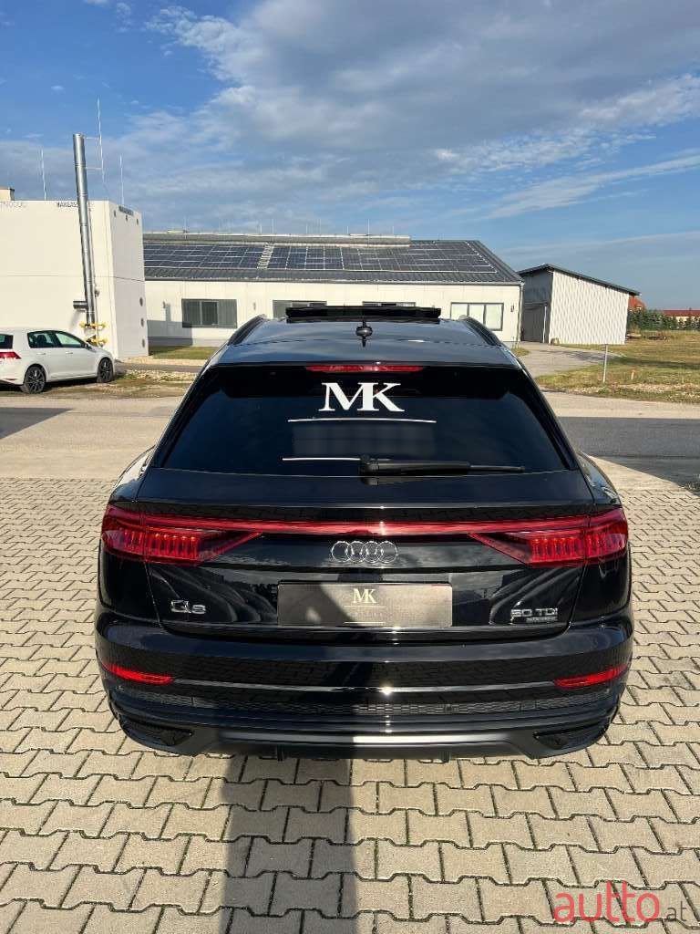 2018' Audi Q8 photo #5