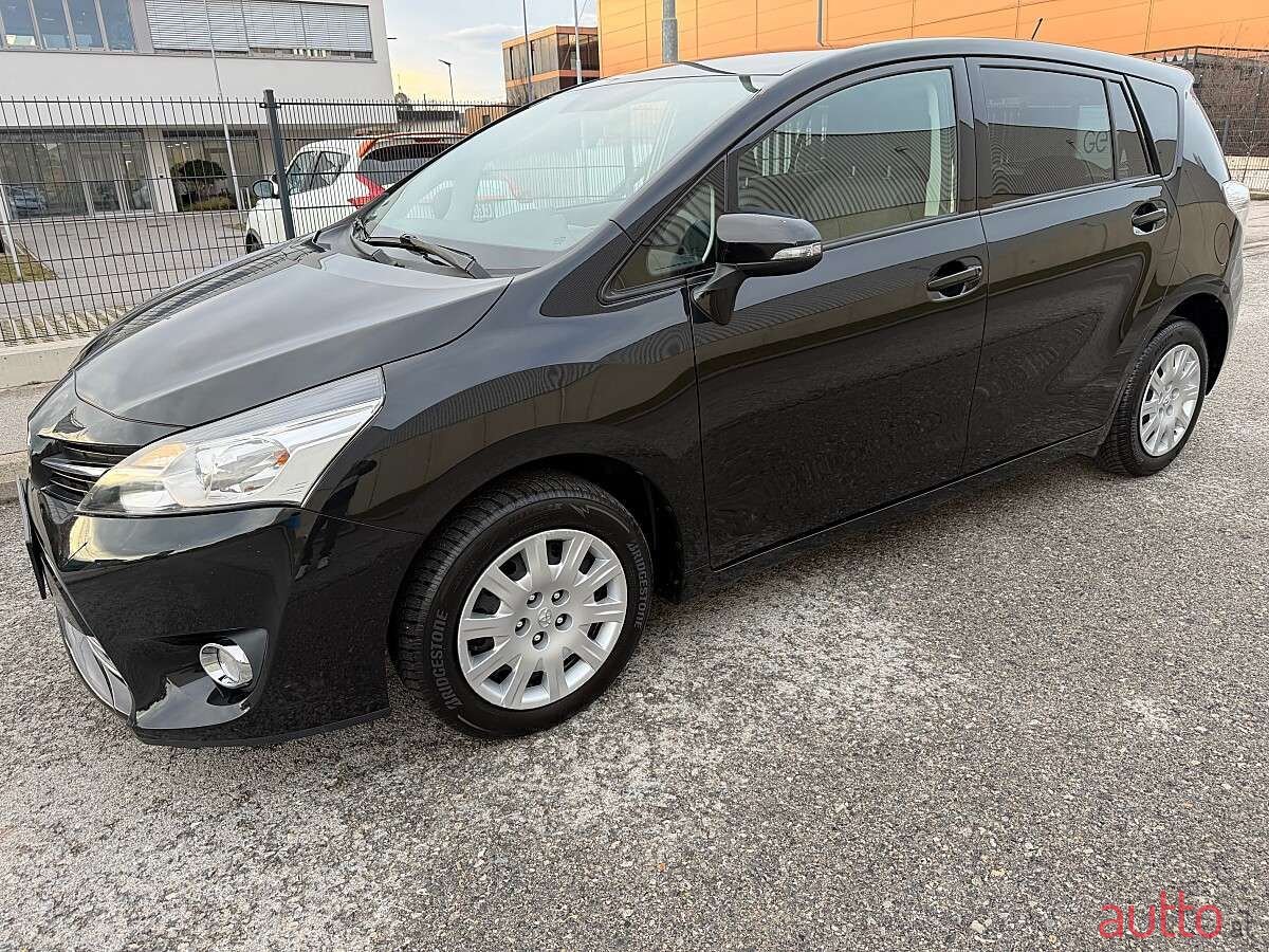 2014' Toyota Verso photo #1