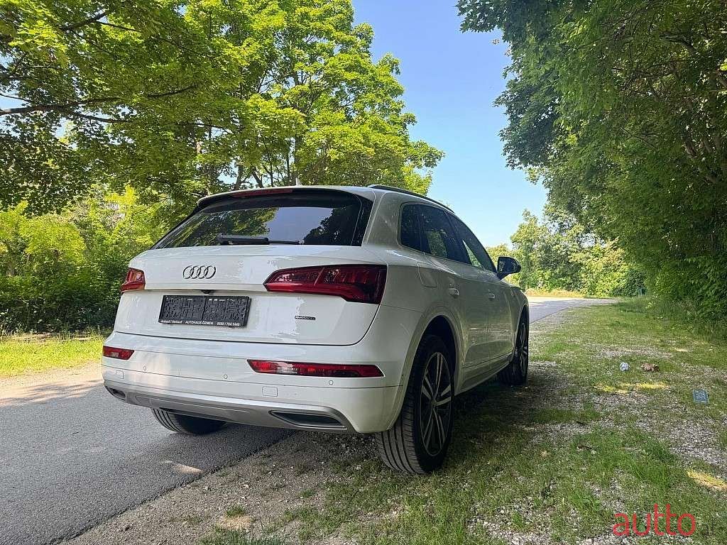 2020' Audi Q5 photo #4