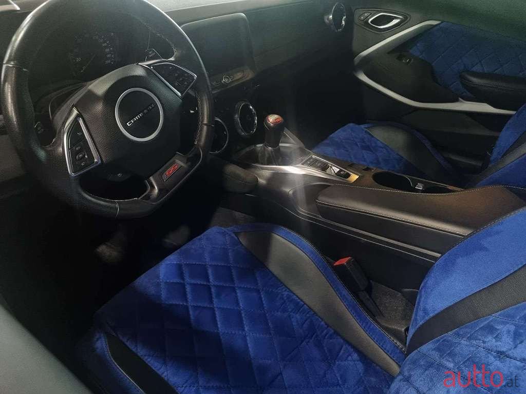 2016' Chevrolet Camaro photo #5