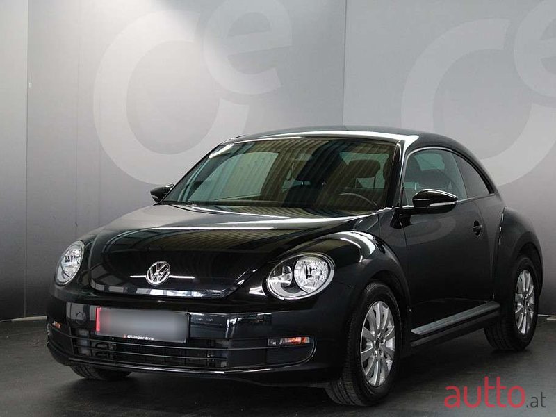 2012' Volkswagen Beetle photo #2