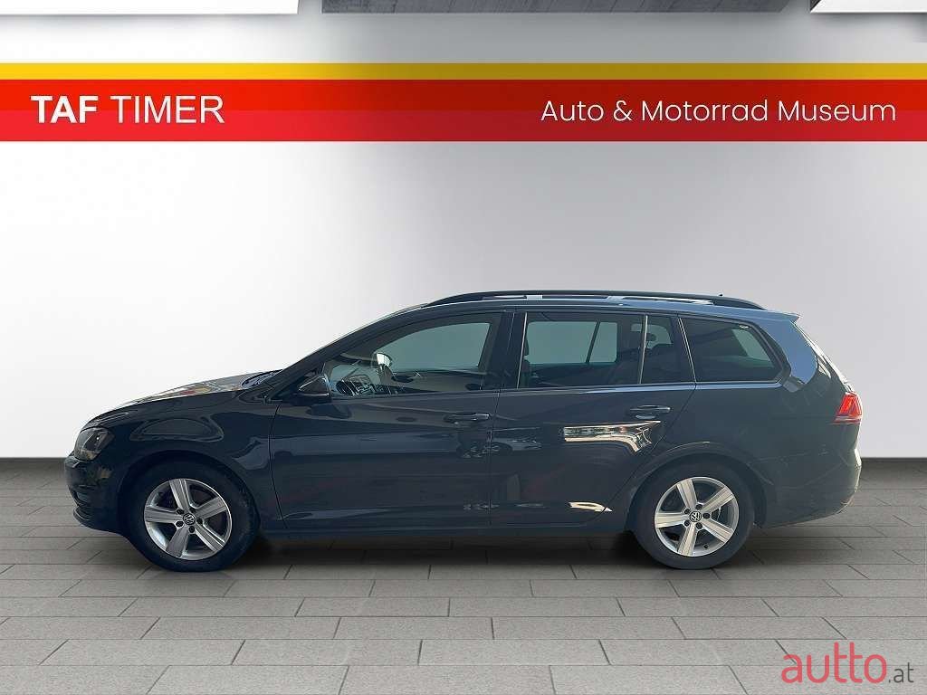 2016' Volkswagen Golf photo #4