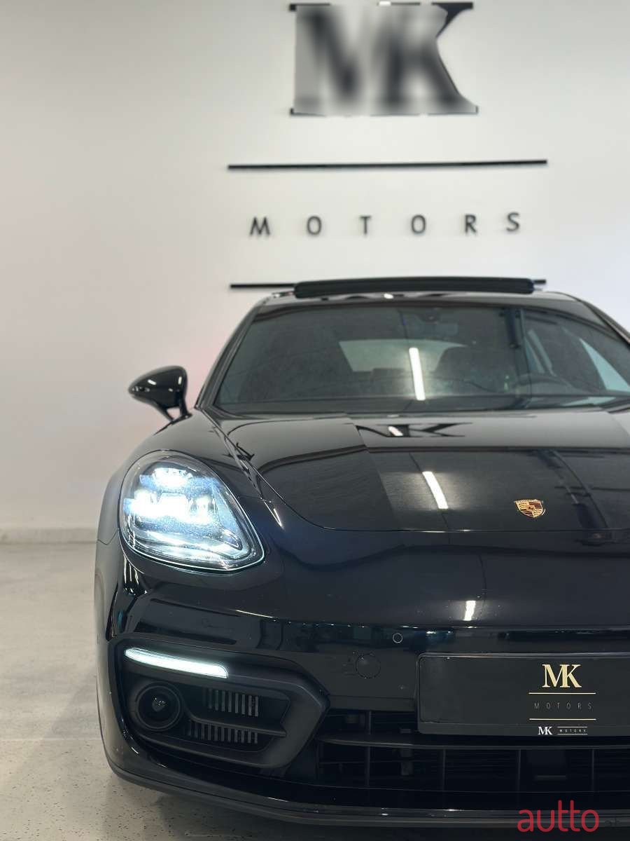 2021' Porsche Panamera photo #4