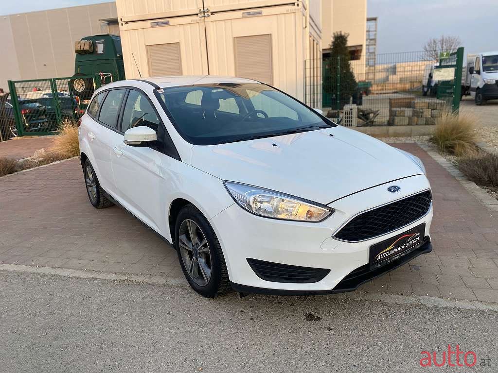 2015' Ford Focus photo #2