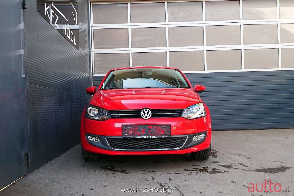 2009' Volkswagen Polo photo #2