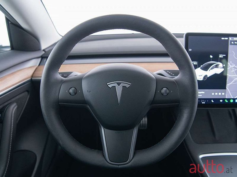 2022' Tesla Model 3 photo #5