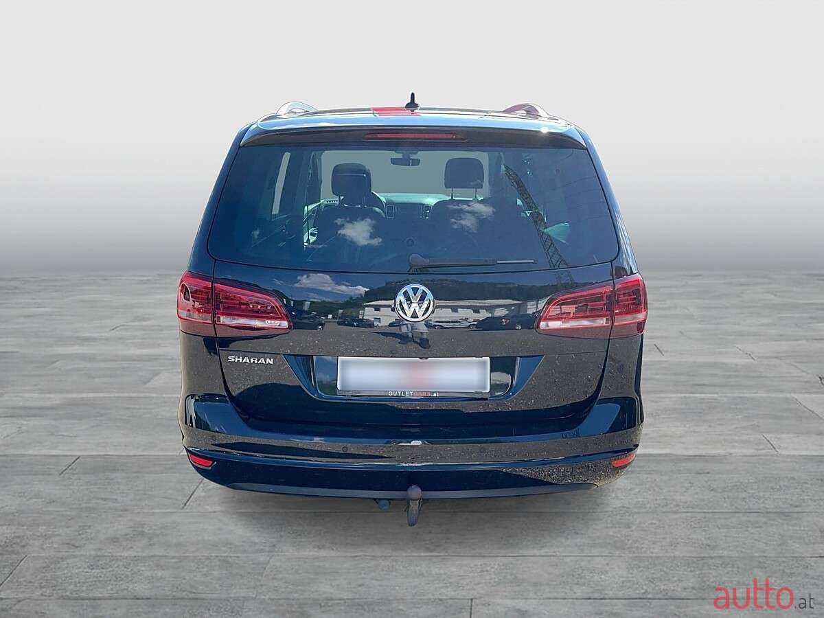 2019' Volkswagen Sharan photo #4