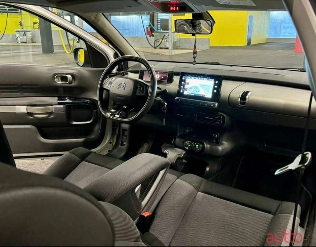 2015' Citroen C4 Cactus photo #6