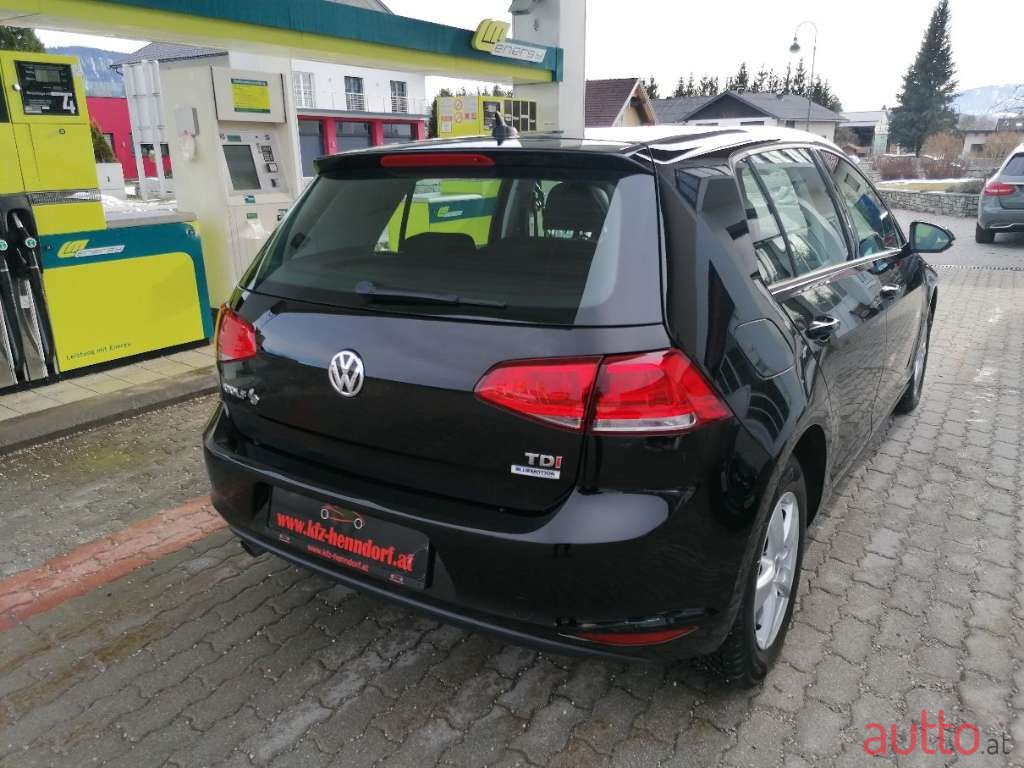 2016' Volkswagen Golf photo #5