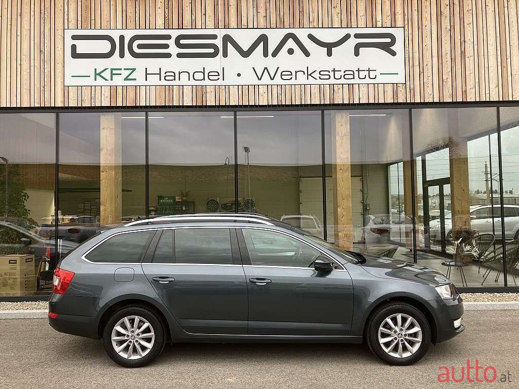 2015' Skoda Octavia photo #6