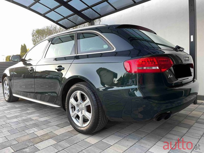 2010' Audi A4 photo #4