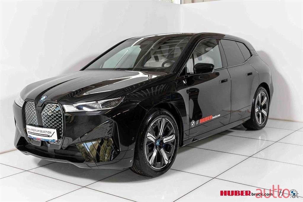 2022' BMW iX photo #1