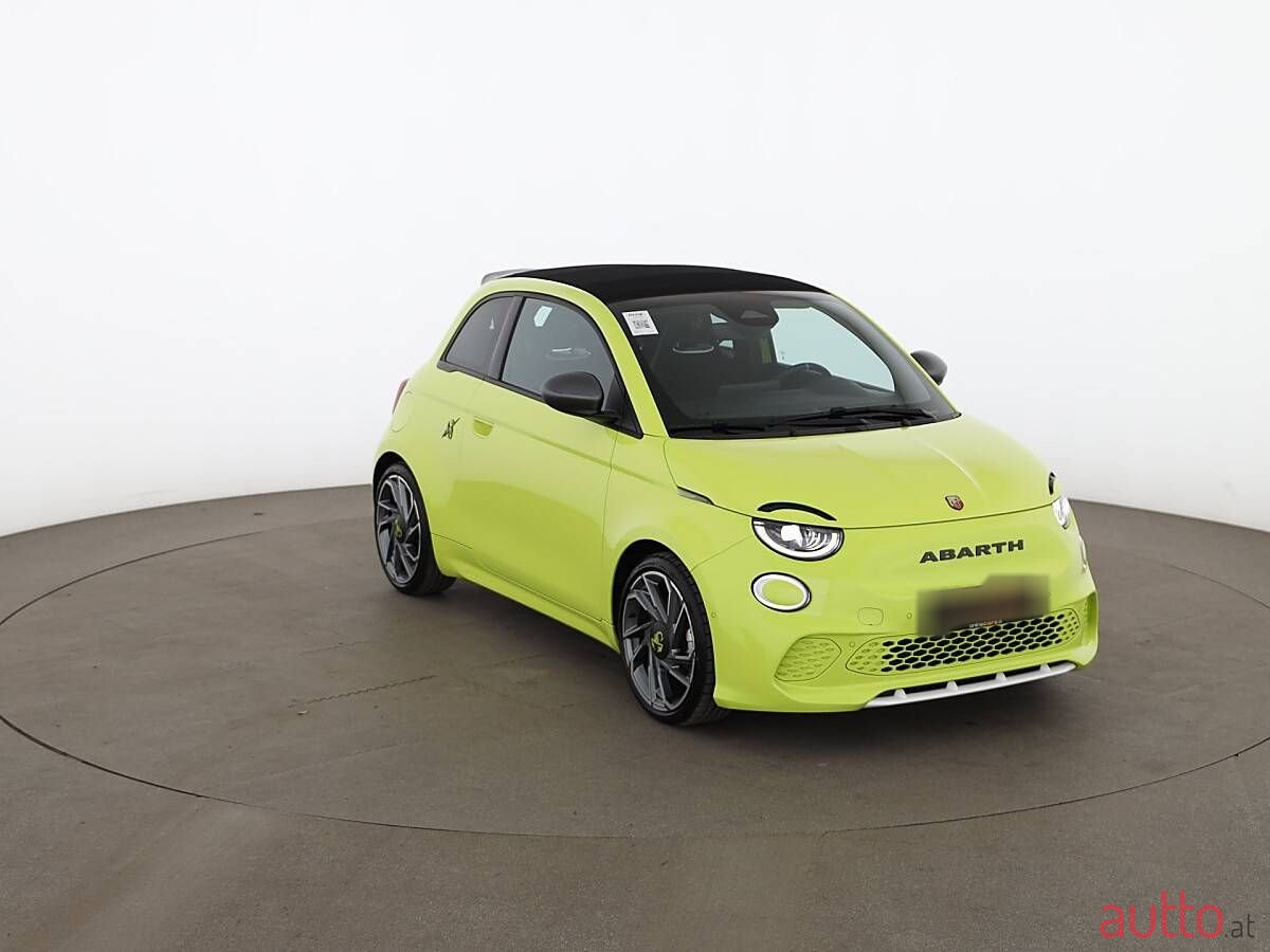 2023' Fiat 500 Abarth photo #4