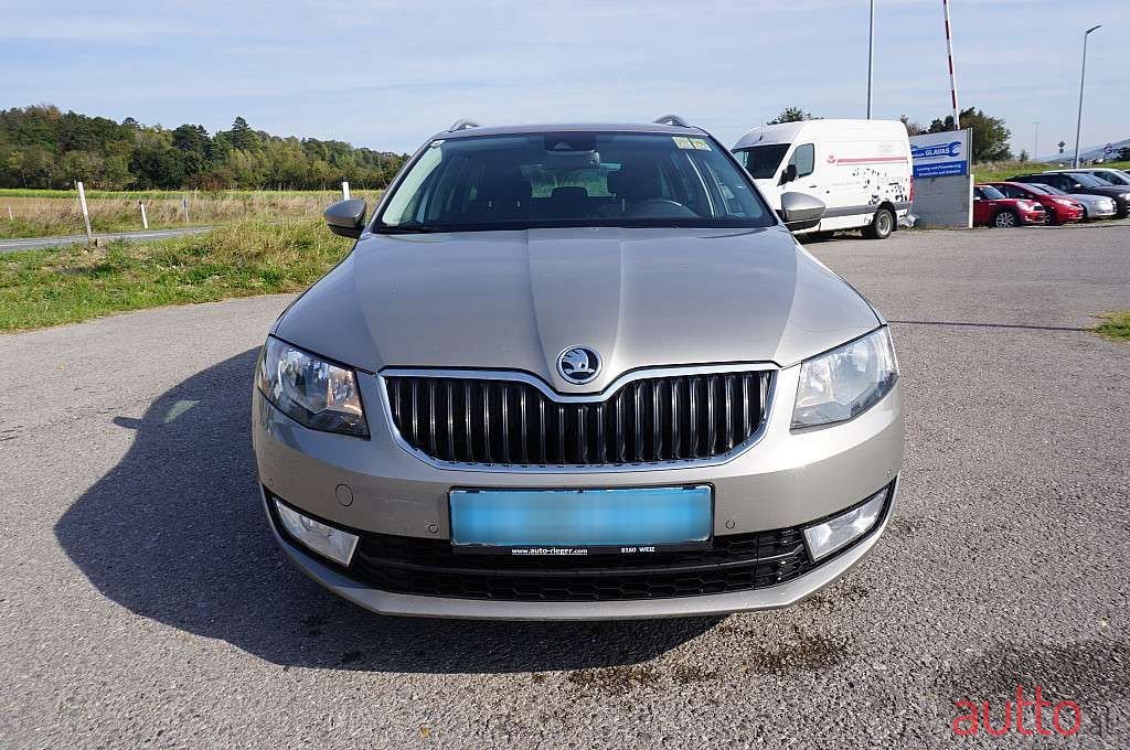 2014' Skoda Octavia photo #2