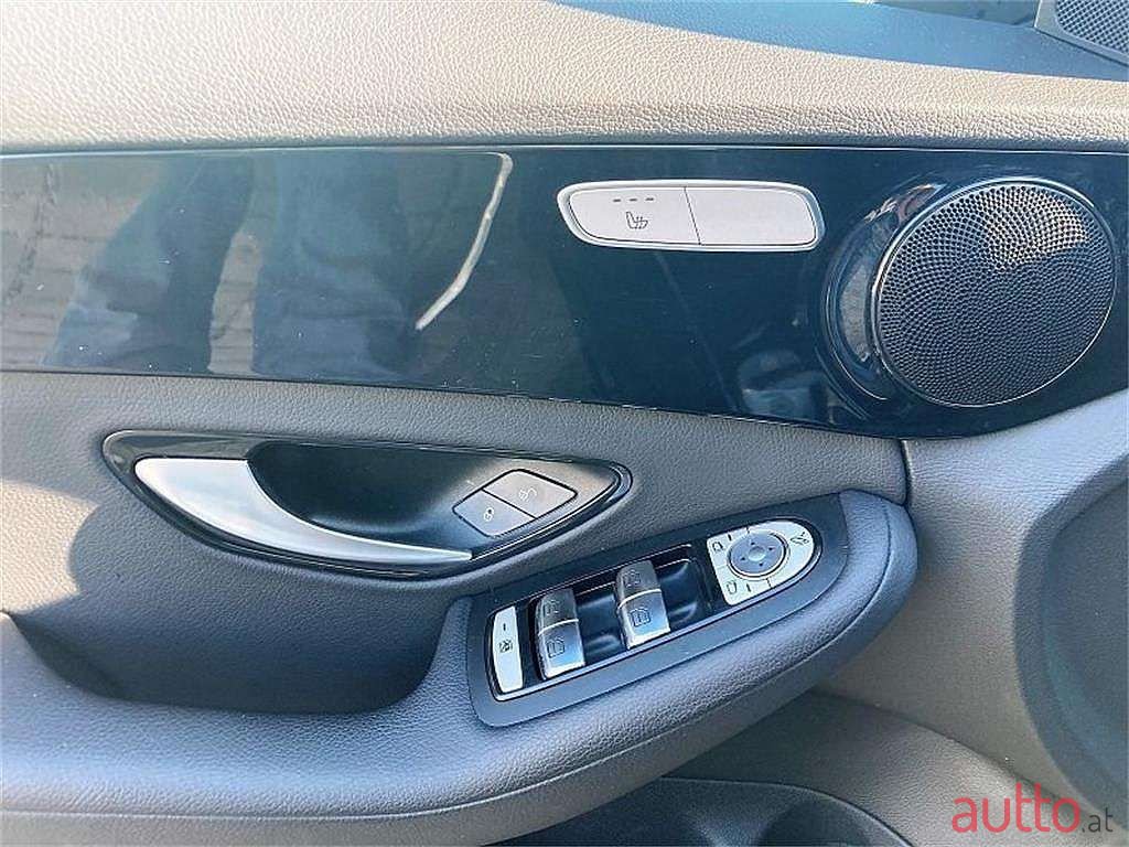 2019' Mercedes-Benz C-Klasse photo #4