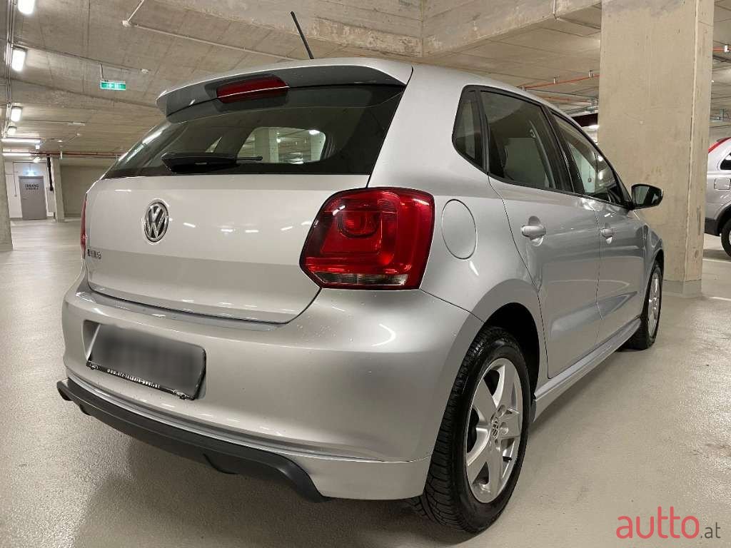 2012' Volkswagen Polo photo #3