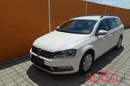 2012' Volkswagen Passat photo #4