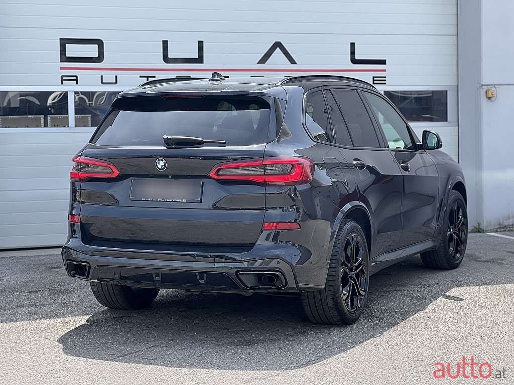 2019' BMW X5 photo #3