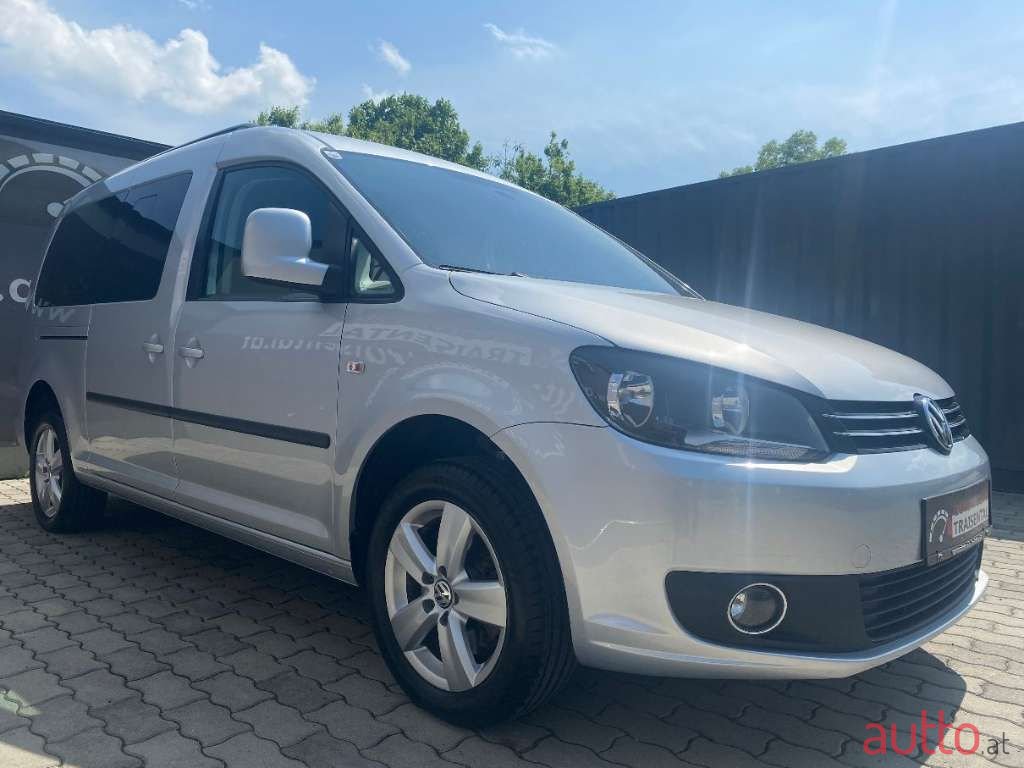 2012' Volkswagen Caddy photo #3