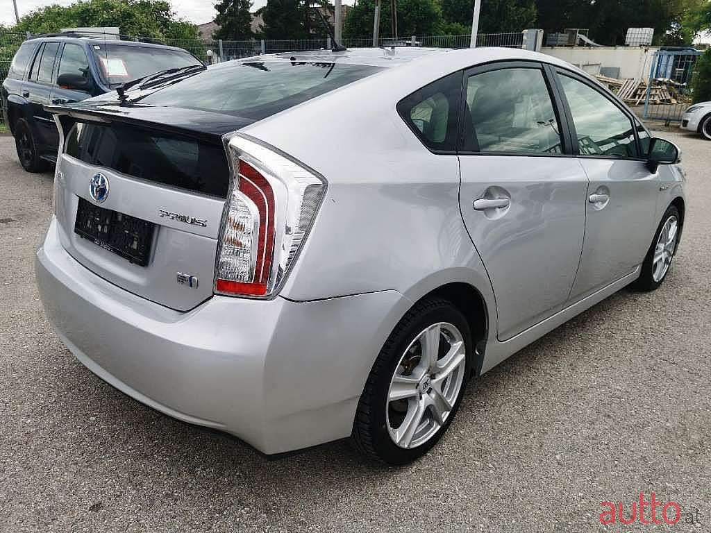 2014' Toyota Prius photo #4