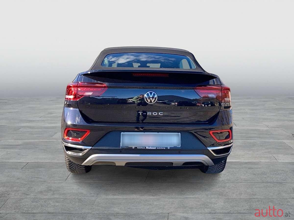 2024' Volkswagen T-Roc photo #4