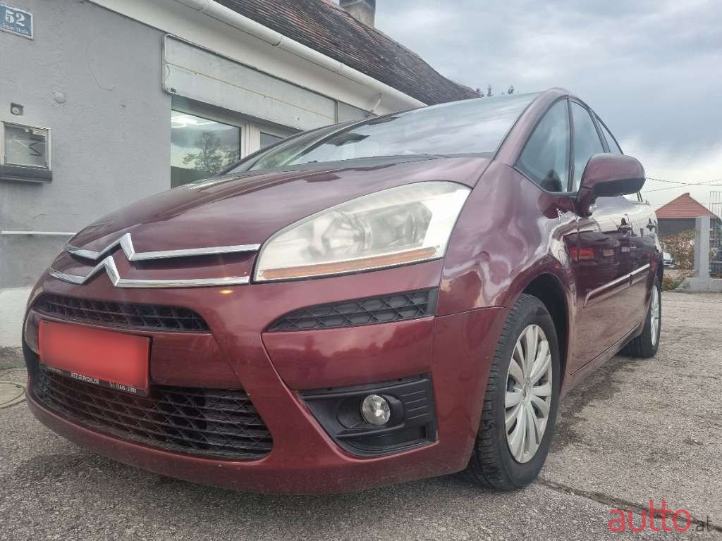 2008' Citroen C4 Picasso photo #1