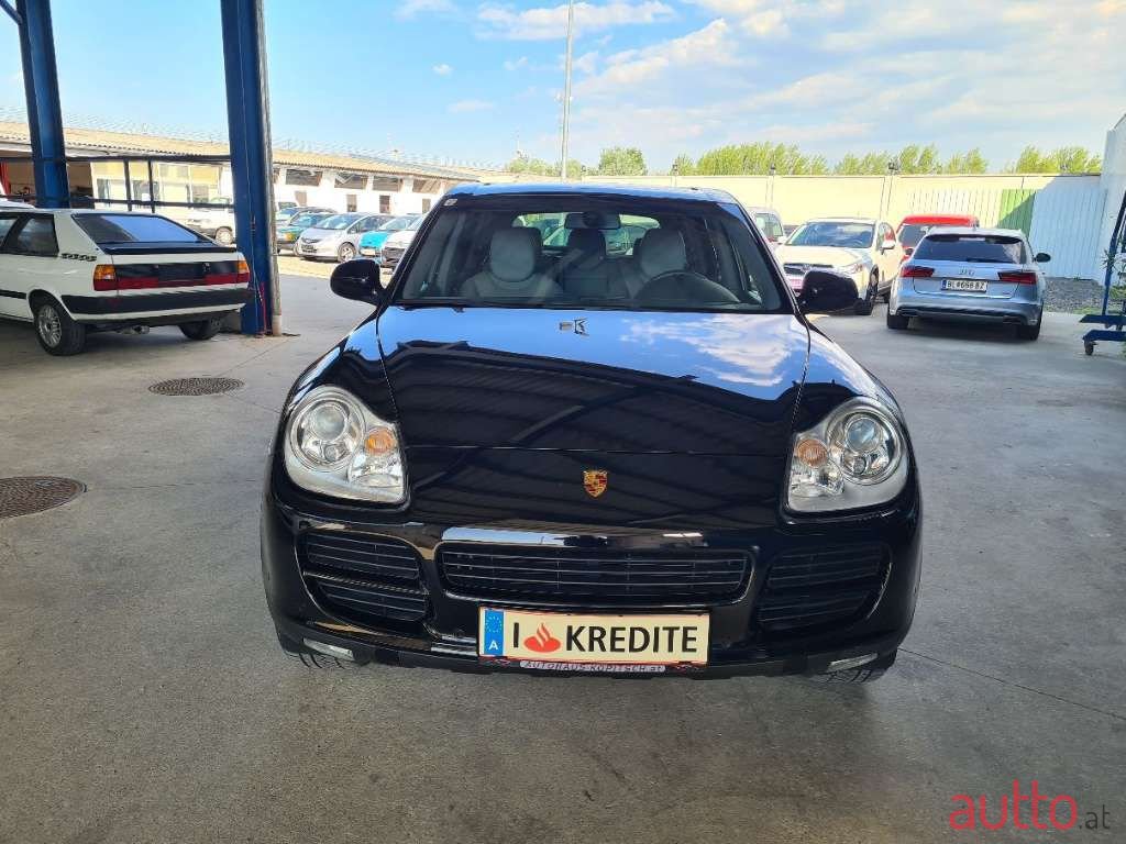 2006' Porsche Cayenne photo #2