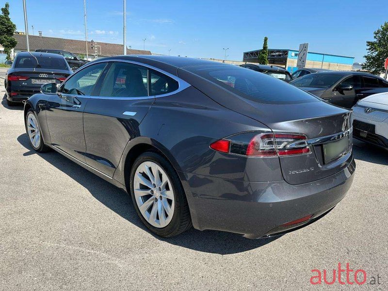2019' Tesla Model S photo #4
